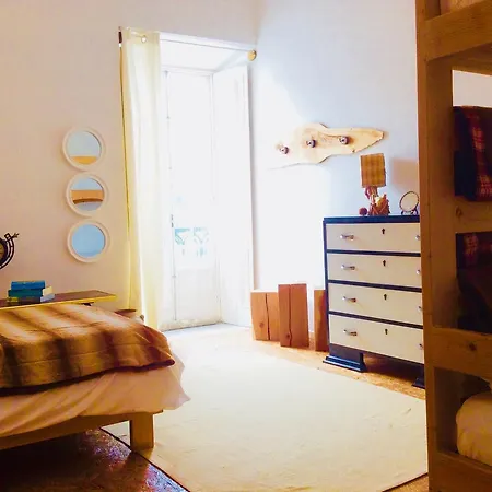 Marina Lounge Hostel