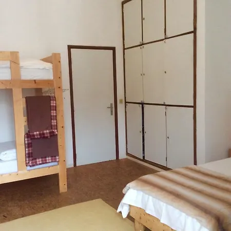 Hostel Marina Lounge Ponta Delgada (Sao Miguel)