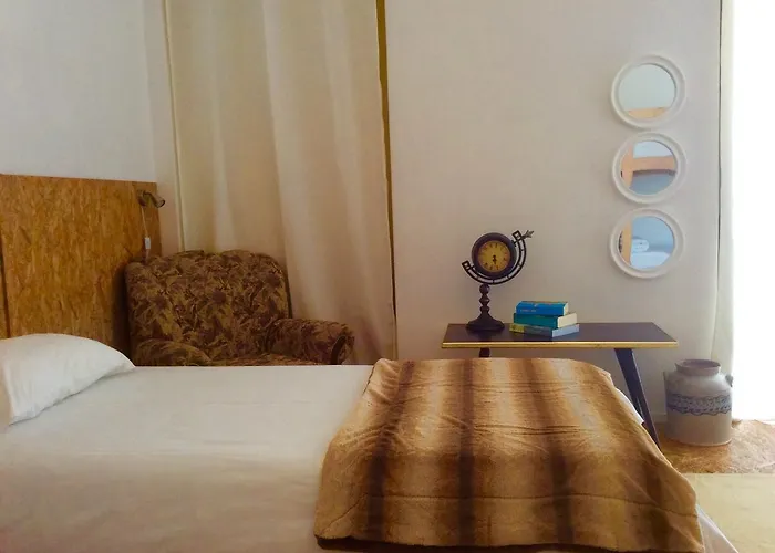 Marina Lounge Hostel